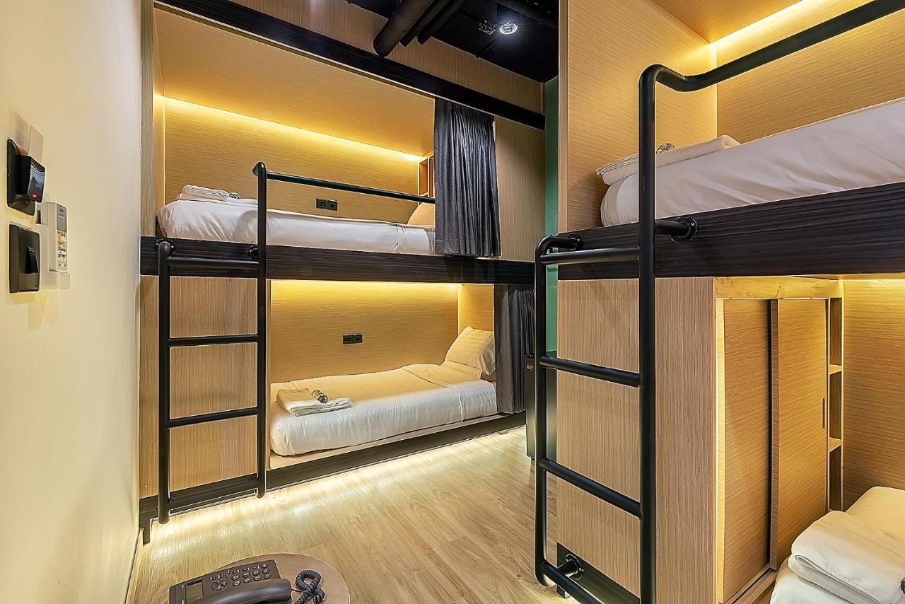 Phra Nakhon Poshtel Hostel Bangkok Luaran gambar